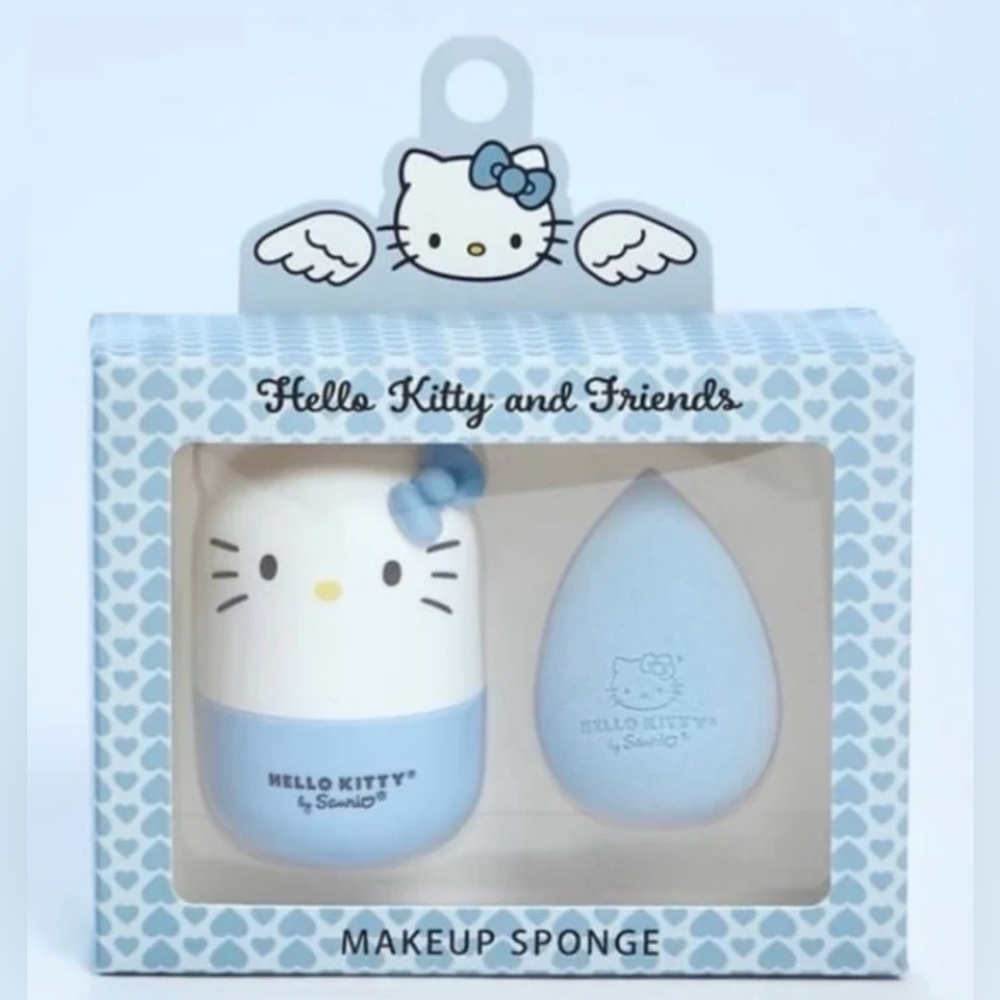 FOREVER 21 x HELLO KITTY Makeup Sponge